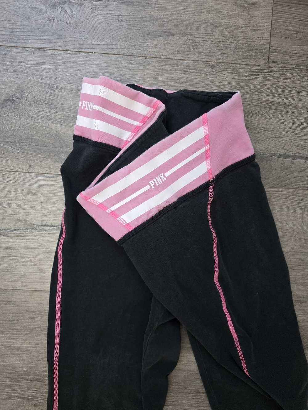 Pink Yoga Victorias Secret Y2K 2014 Leggings Size Medium Black & Pink
